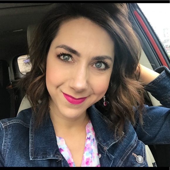 Meet your Posher, Sarah - Picture 2 of 3